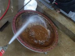 寫字樓冷凝器、冷卻塔怎么清洗搶修
